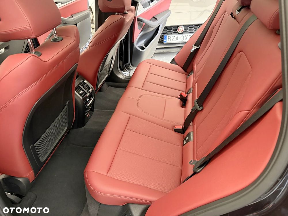 BMW X3 xDrive30i M Sport Edition - 9