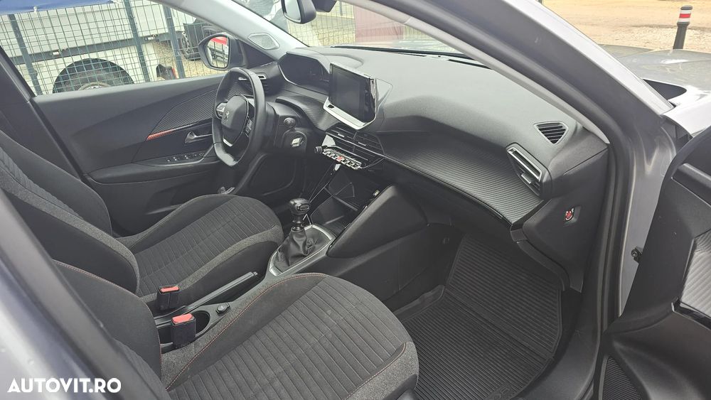 Peugeot 2008 - 10