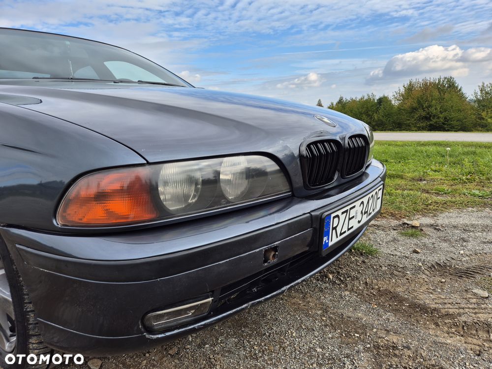 BMW Seria 5 - 8