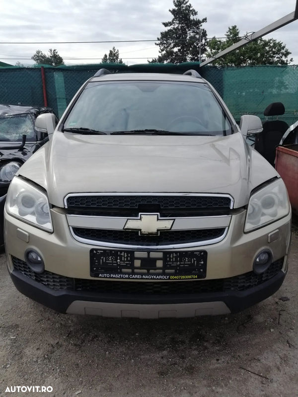 Chevrolet Captiva 3.2i V6