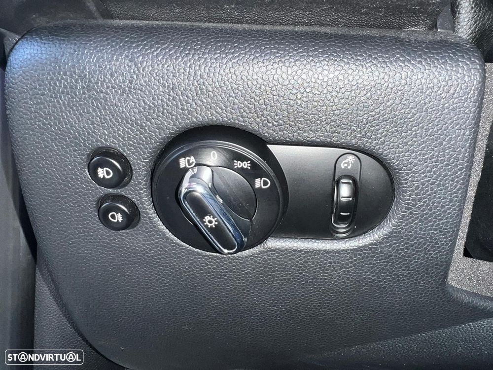 MINI 5 Portas Cooper D Seven - 17