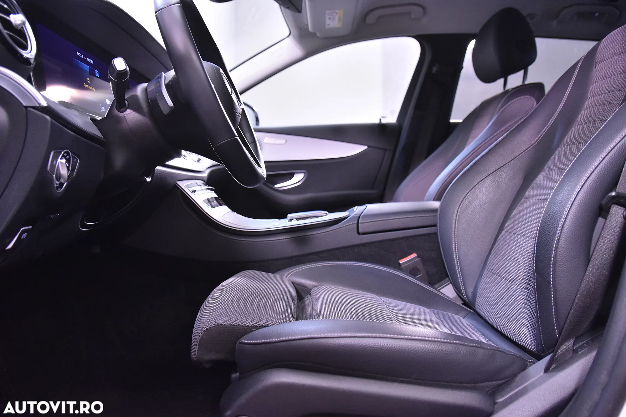 Mercedes-Benz E 300 Hybrid de T-Modell Aut. - 24
