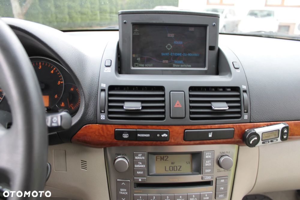 Toyota Avensis 2.2 D-CAT Executive - 20