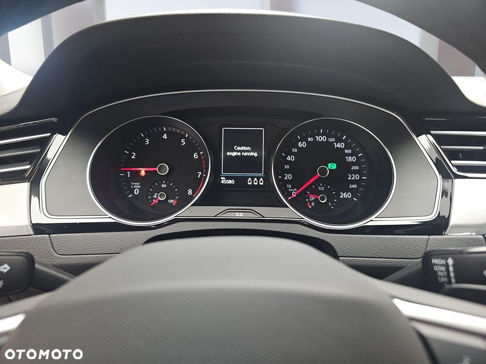 Volkswagen Passat Variant 1.5 TSI EVO Business DSG - 16