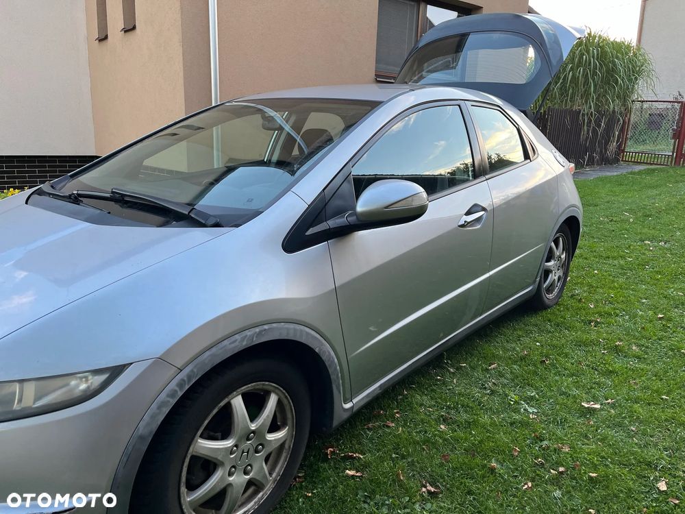 Honda Civic 1.8 Comfort - 32