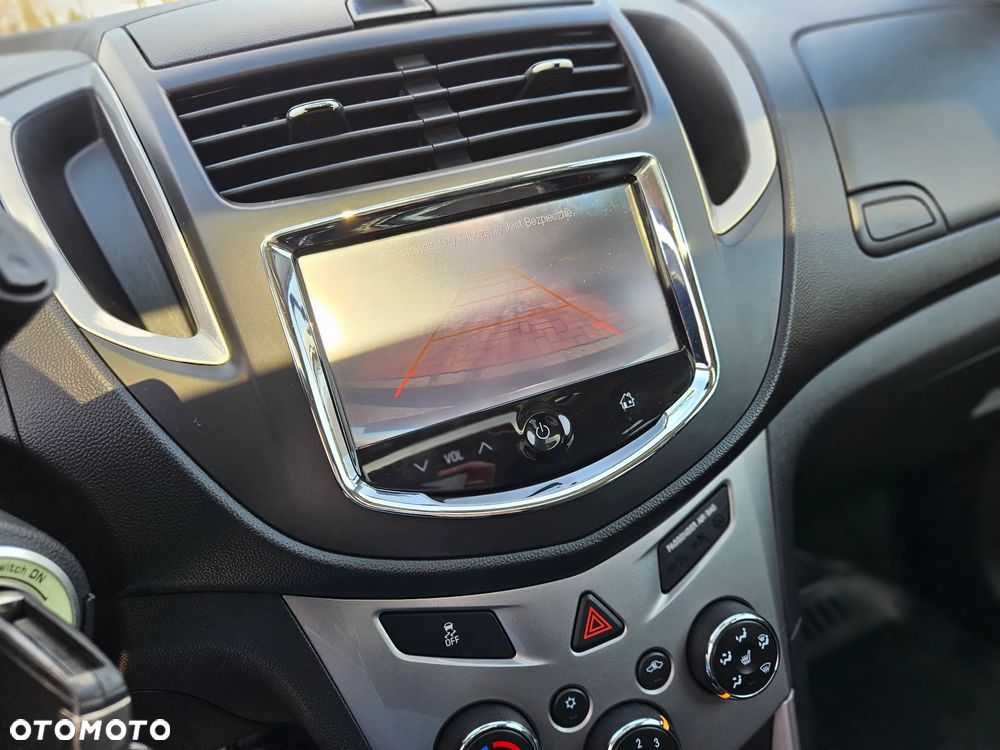 Chevrolet Trax 1.4T LT+ - 25