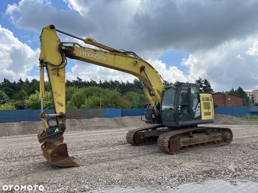 Hitachi ZX225USLC-5B - 1