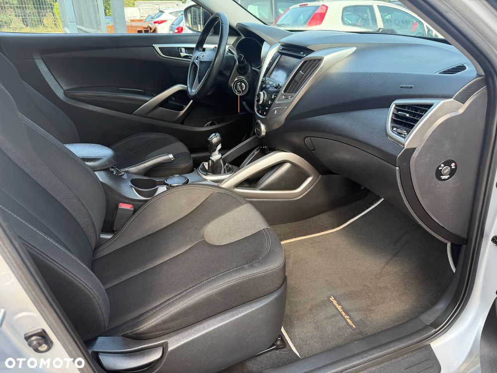 Hyundai Veloster 1.6 GDI Comfort - 6
