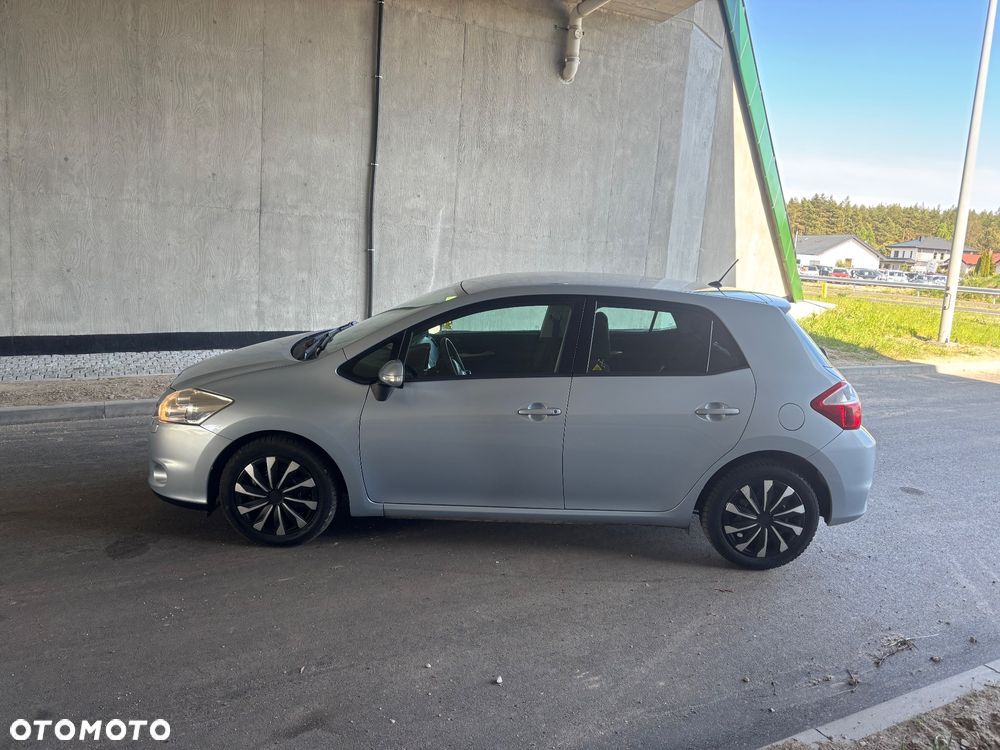 Toyota Auris 1.33 VVT-i Life+ - 3