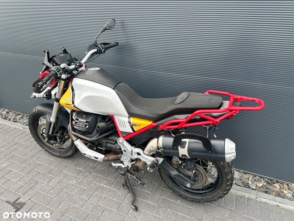 Moto Guzzi V85 - 3