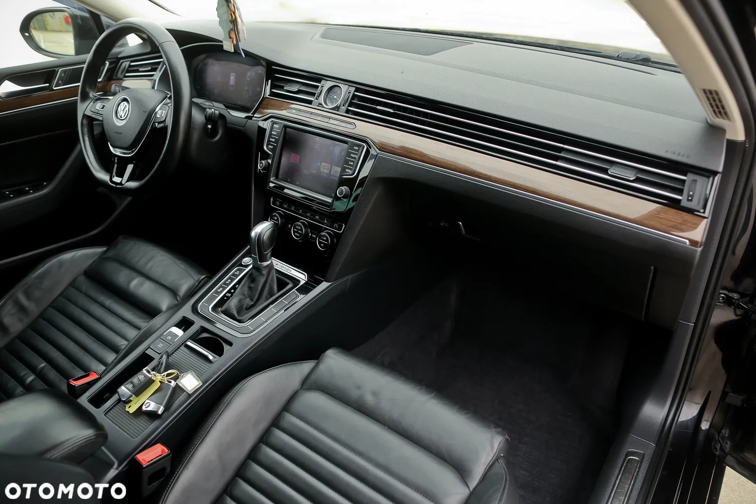 Volkswagen Passat Variant 2.0 TDI SCR 4Motion DSG Highline - 21