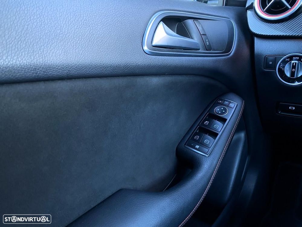 Mercedes-Benz B 180 d AMG Line - 25