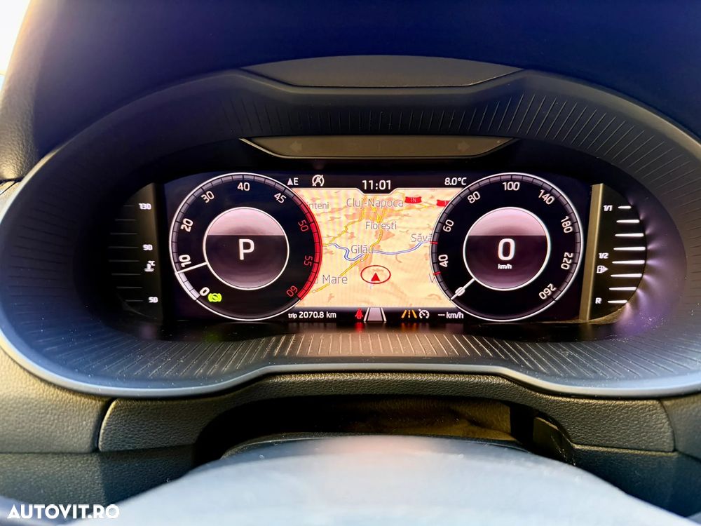 Skoda Octavia 1.6 TDI DPF DSG Ambiente - 11