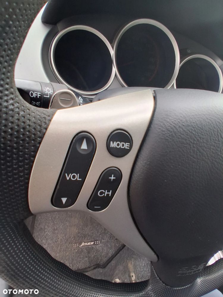 Honda Jazz 1.4 CVT ES - 27