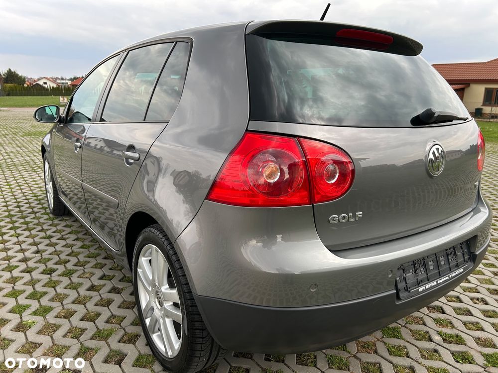 Volkswagen Golf 1.6 Tour Edition - 17