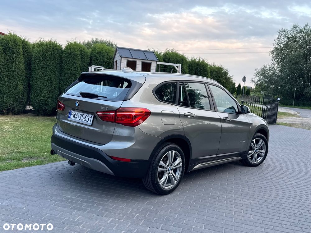 BMW X1 xDrive18d Sport Line - 37