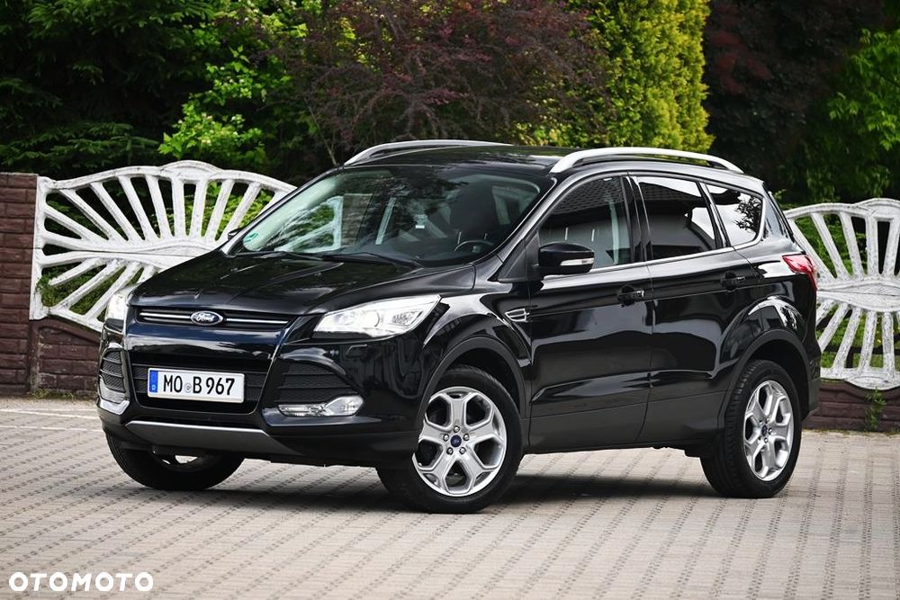 Ford Kuga 1.5 EcoBoost 2x4 Titanium - 10
