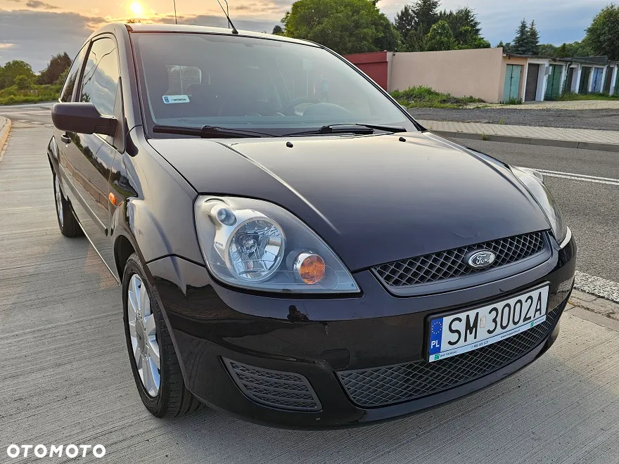 Ford Fiesta 1.3 Ambiente - 11