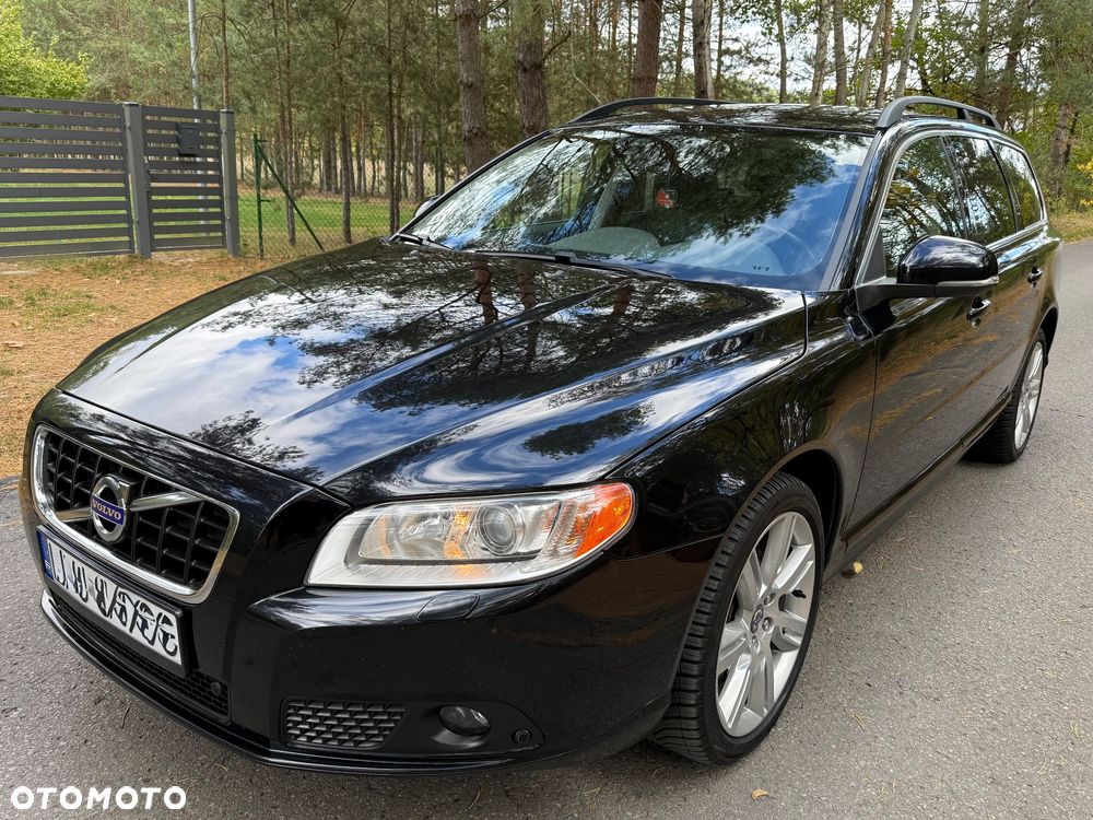 Volvo V70 2013 photo 2