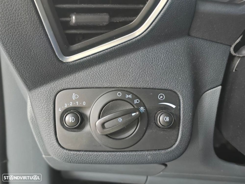 Ford C-Max 1.6 TDCi Titanium - 16