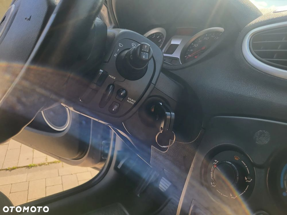 Renault Clio 1.2 16V Alize - 34