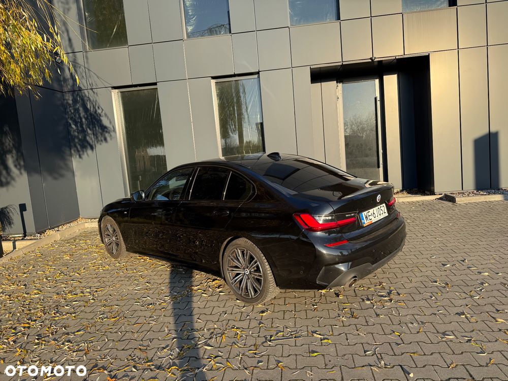 BMW Seria 3 320i M Sport Sport - 19