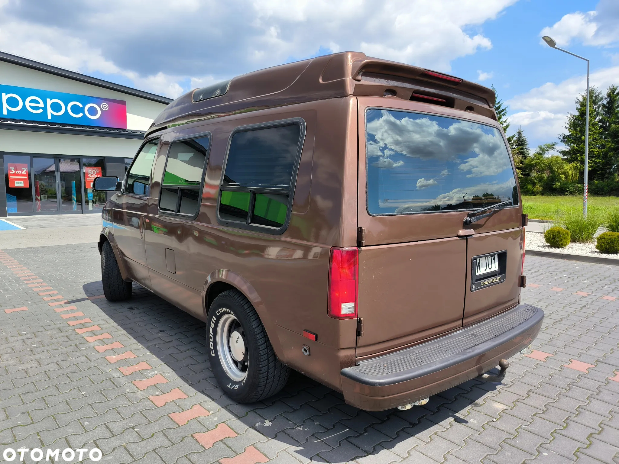 Chevrolet Astro 4.3i V6 - 8