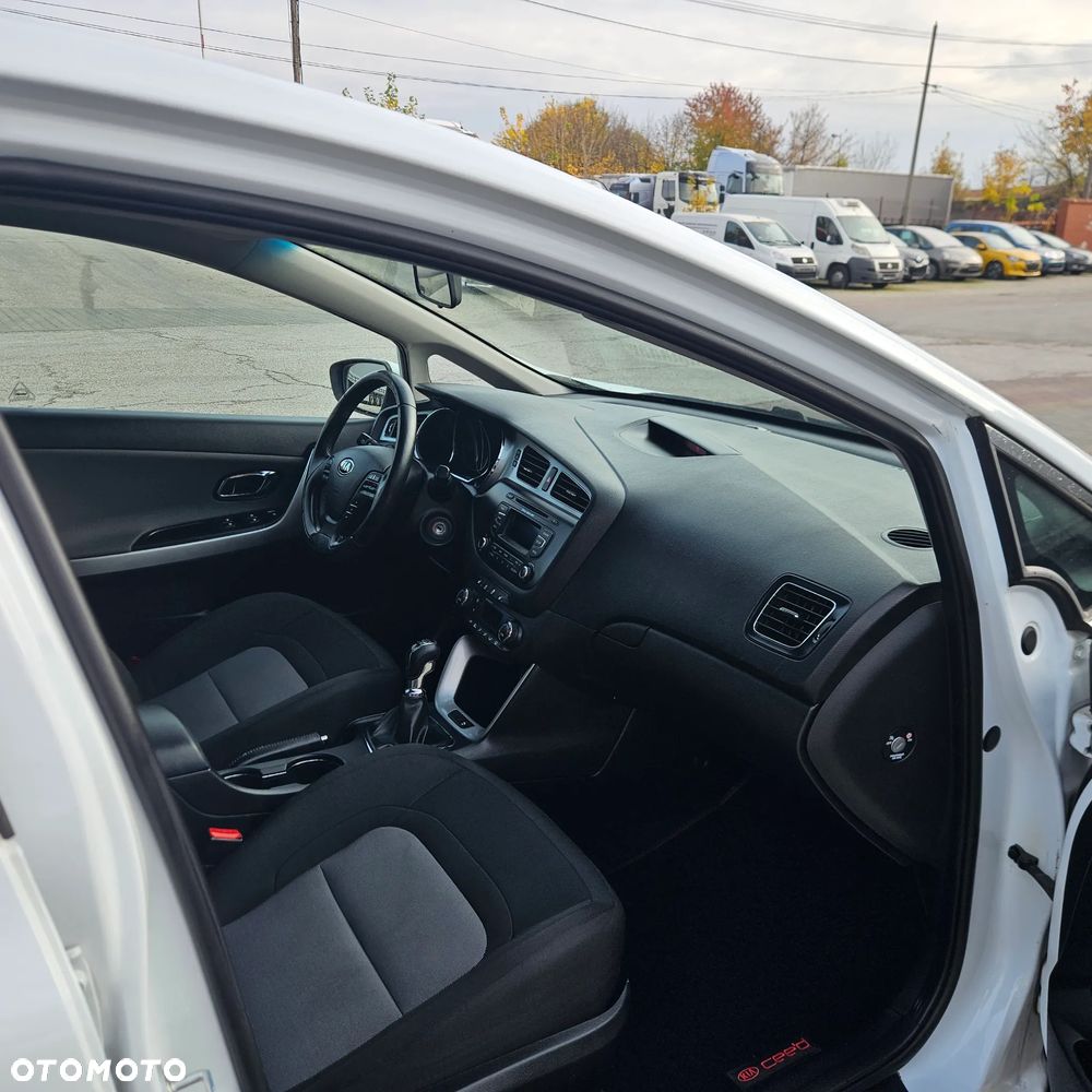 Kia Ceed - 15