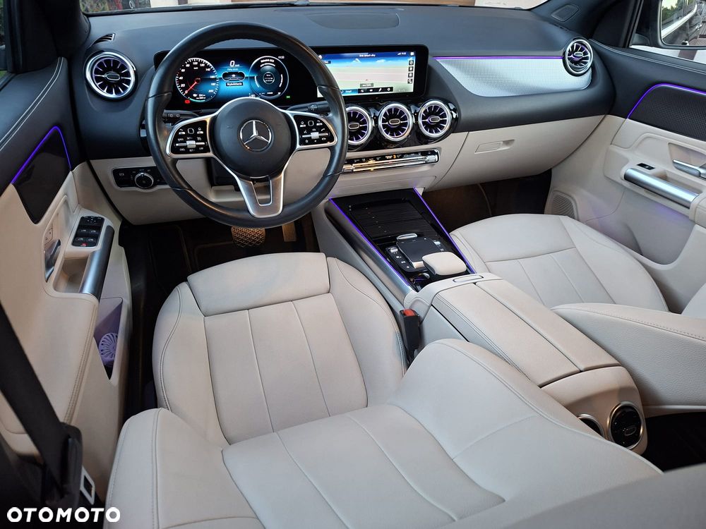 Mercedes-Benz EQA 250+ Electric Art - 18