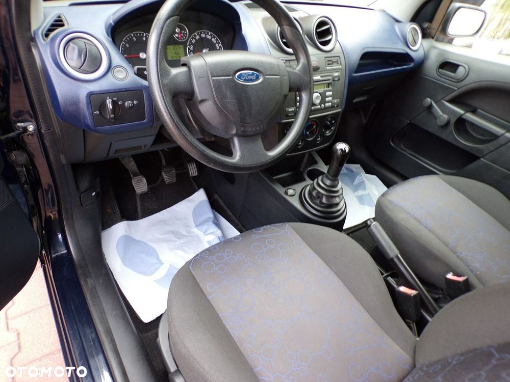 Ford Fiesta - 17