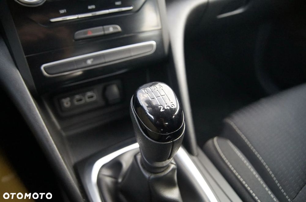 Renault Megane BLUE dCi 115 BUSINESS EDITION - 19