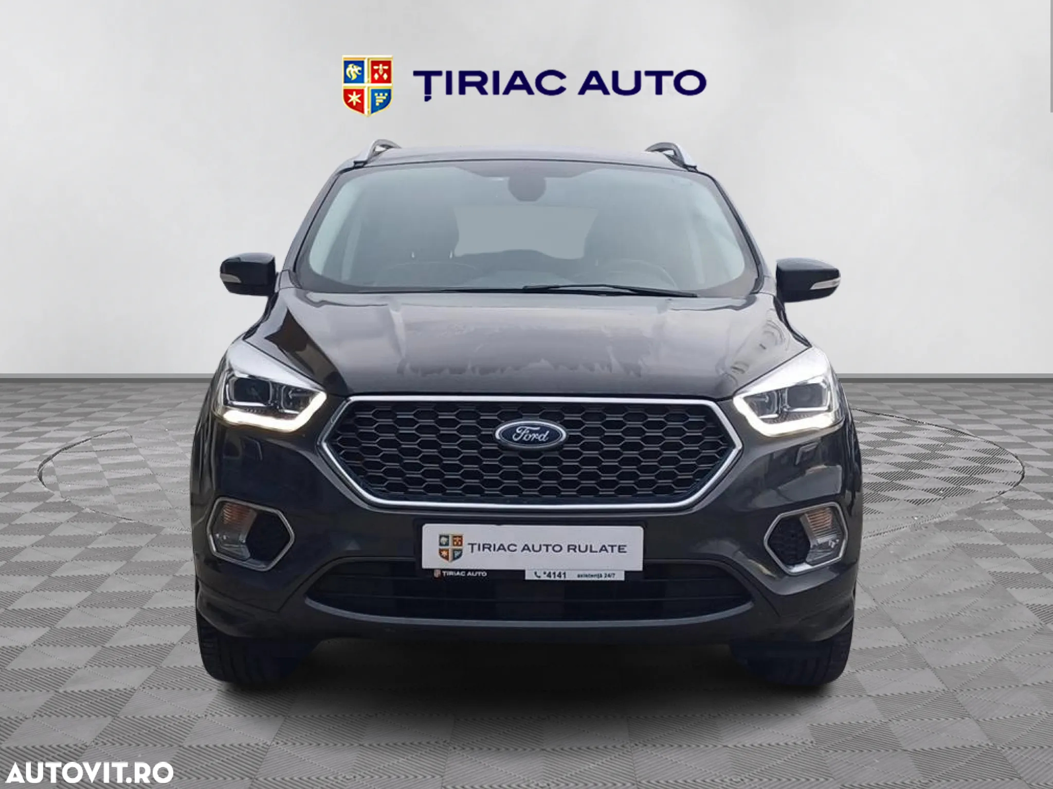 Ford Kuga 2.0 TDCi 4WD Powershift Vignale - 8