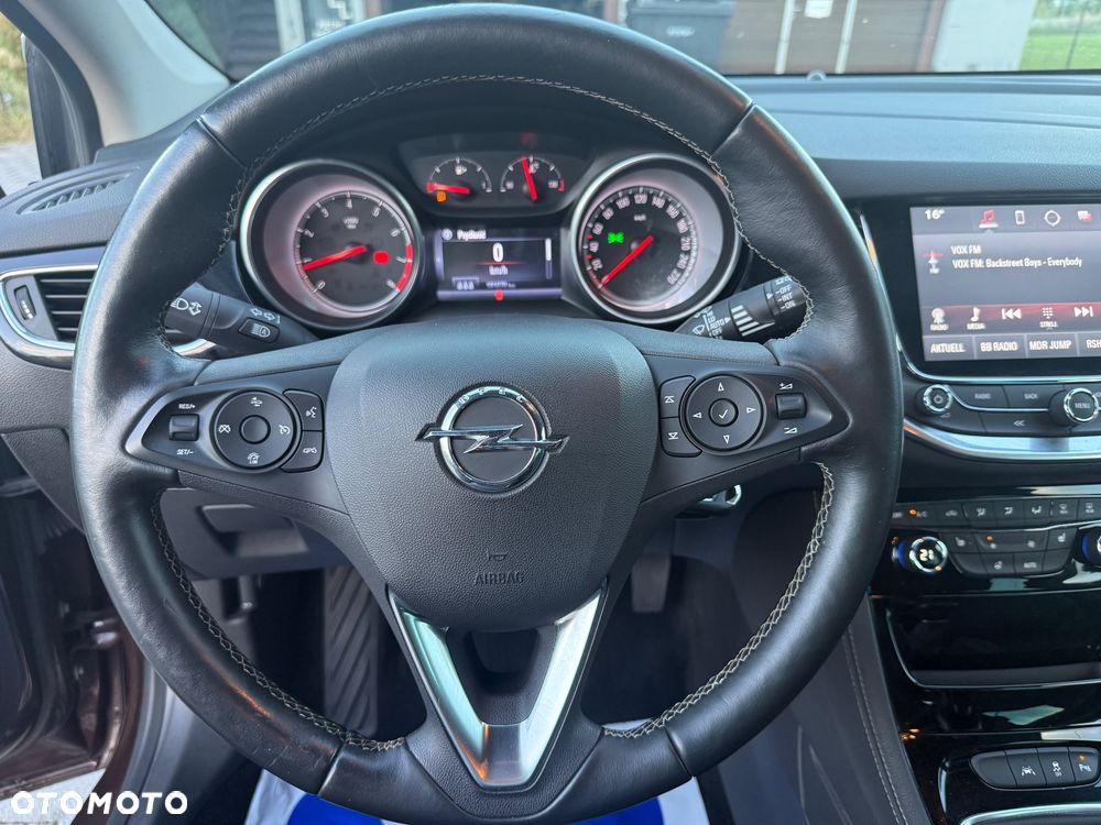 Opel Astra 1.4 Turbo Business - 25