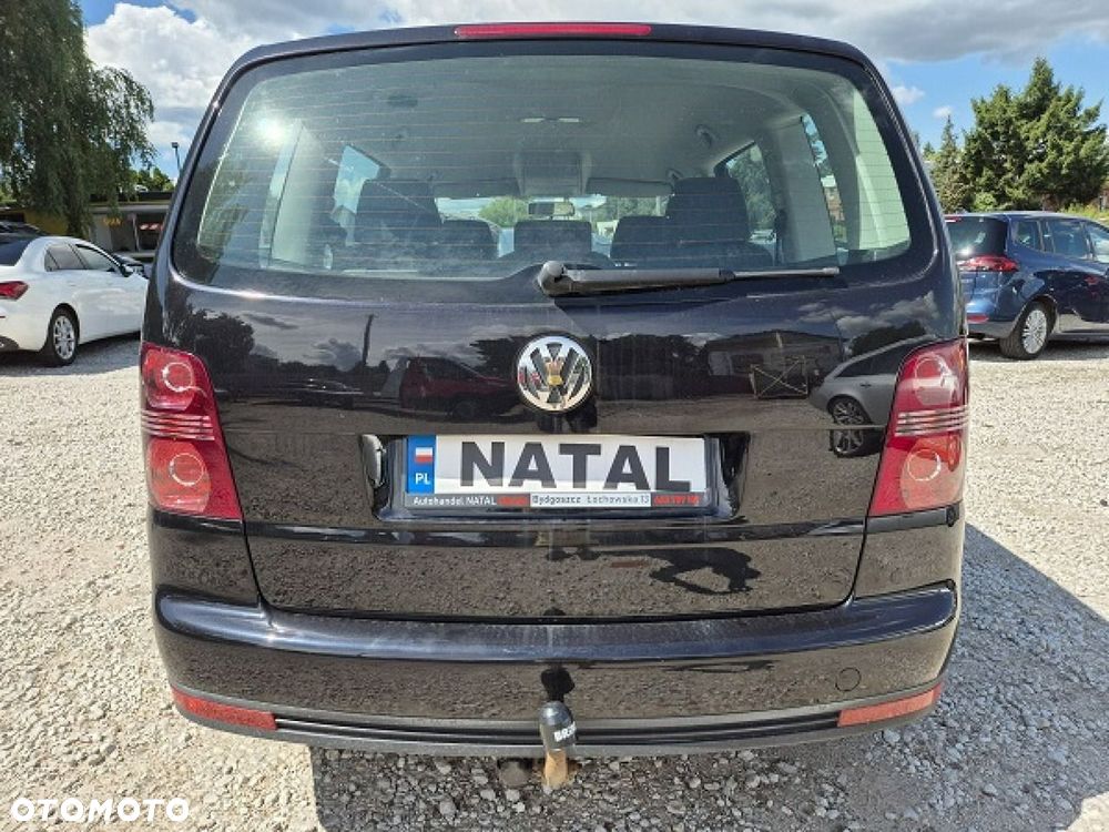 Volkswagen Touran - 3