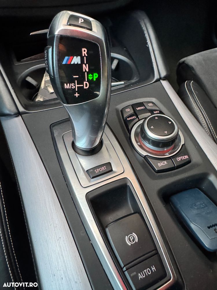 BMW X6 xDrive40d - 11