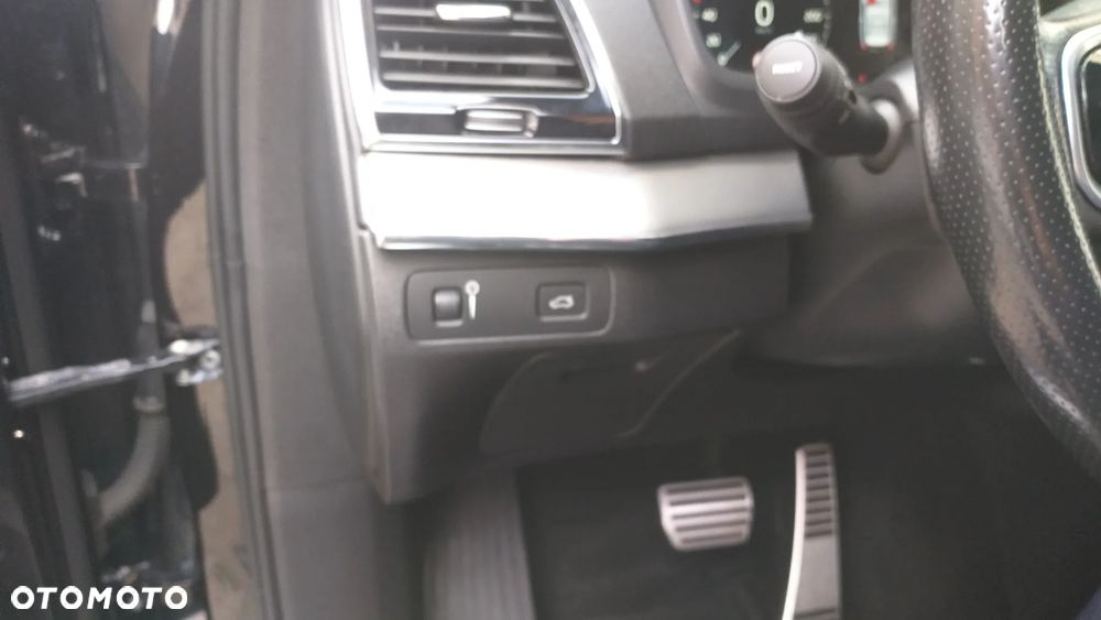 Volvo XC 90 D5 AWD R-Design - 14