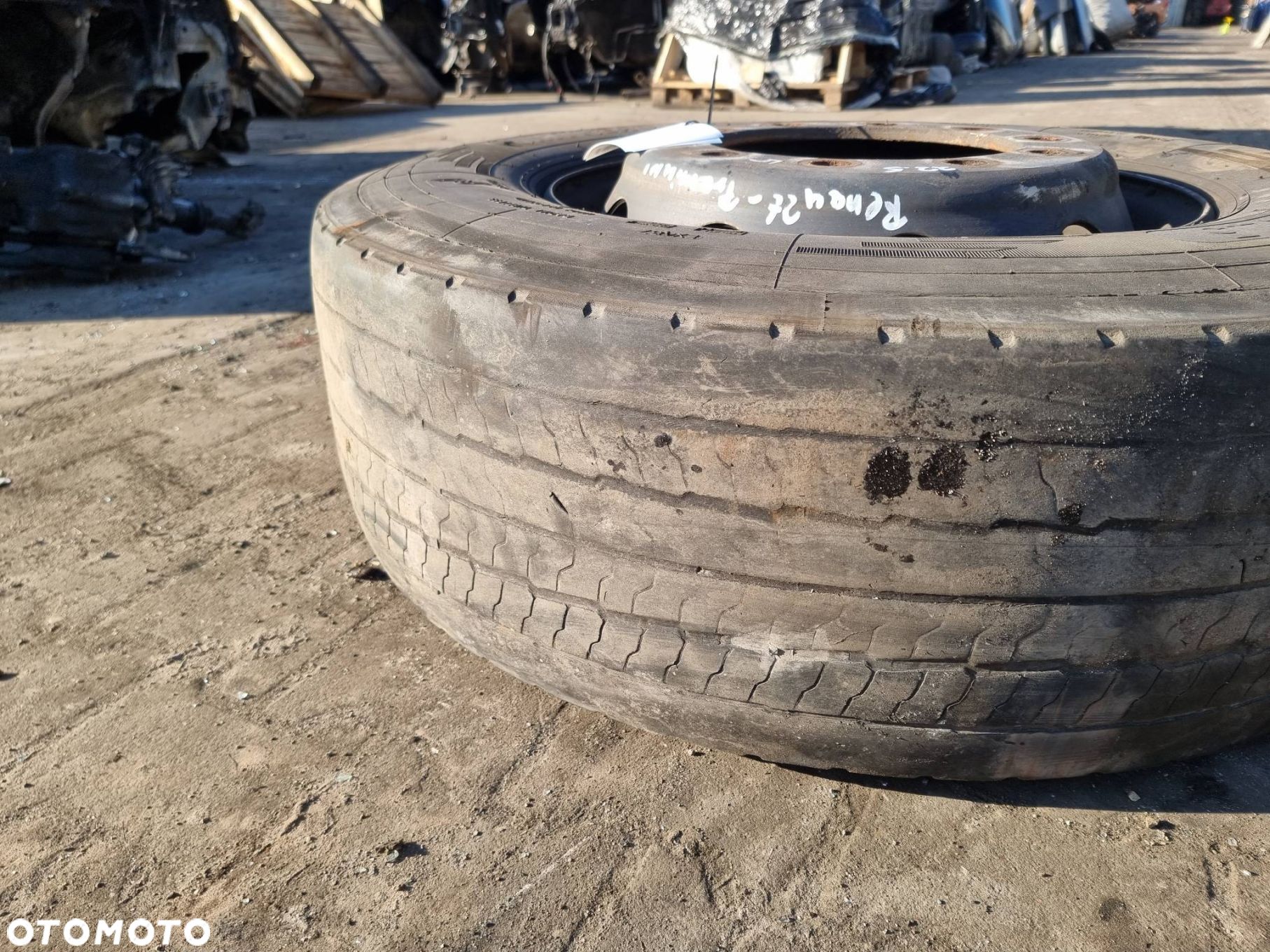 OPONA 22.5 RENAULT PREMIUM 320 315/70 R22,5 UNITREAD - 1
