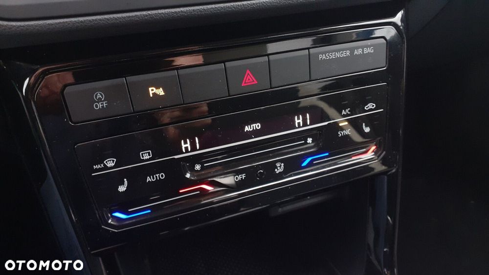 Volkswagen T-Cross - 19