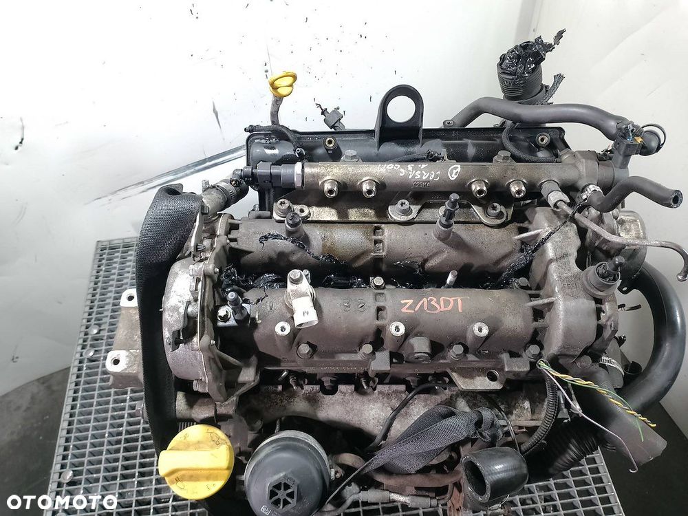 SILNIK OPEL CORSA C SŁUPEK Z13DT 1.3 CDTI - 9