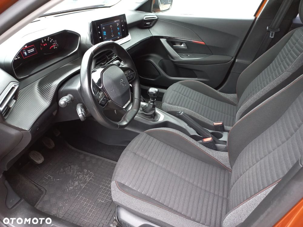 Peugeot 2008 1.5 BlueHDi Allure S&S - 10