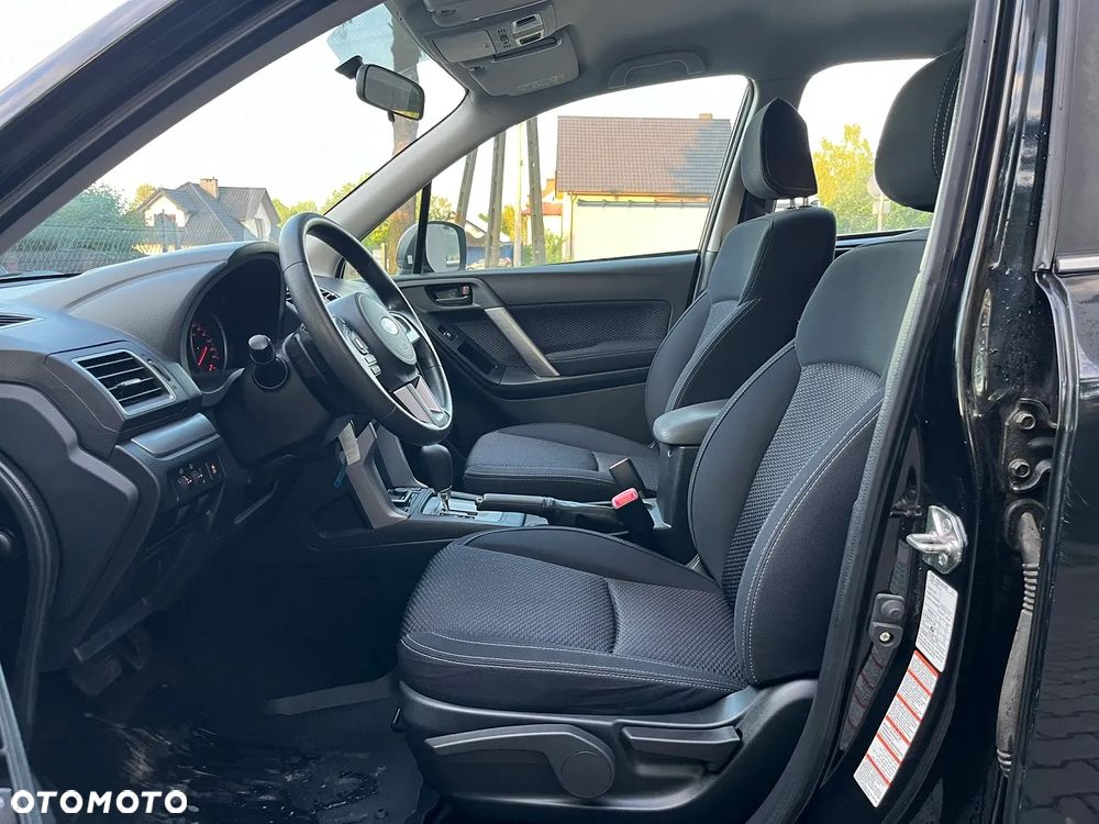 Subaru Forester 2.0X Lineartronic Active - 17