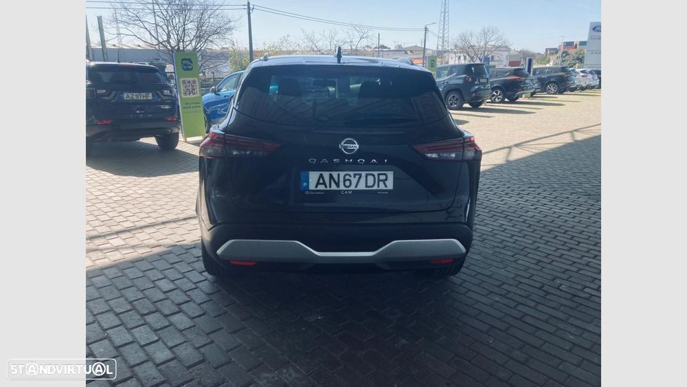 Nissan Qashqai 1.3 DIG-T N-Connecta Xtronic - 9