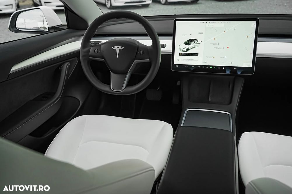 Tesla Model 3 Standard Reichweite Plus Hinterradantrieb - 13