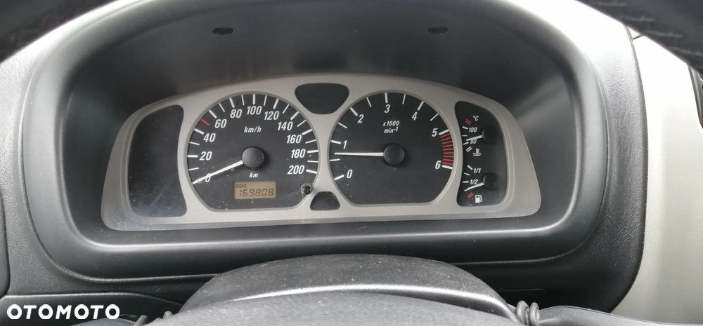 Opel Agila - 9