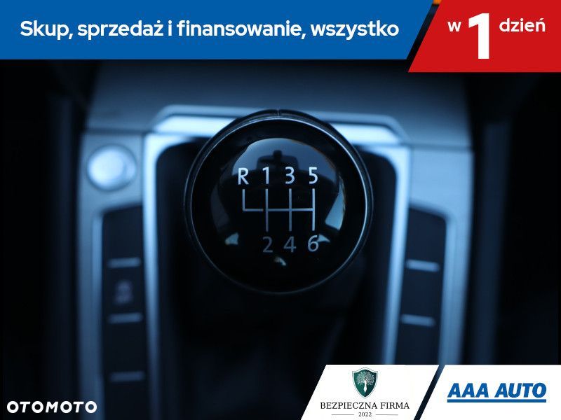 Volkswagen Passat - 17