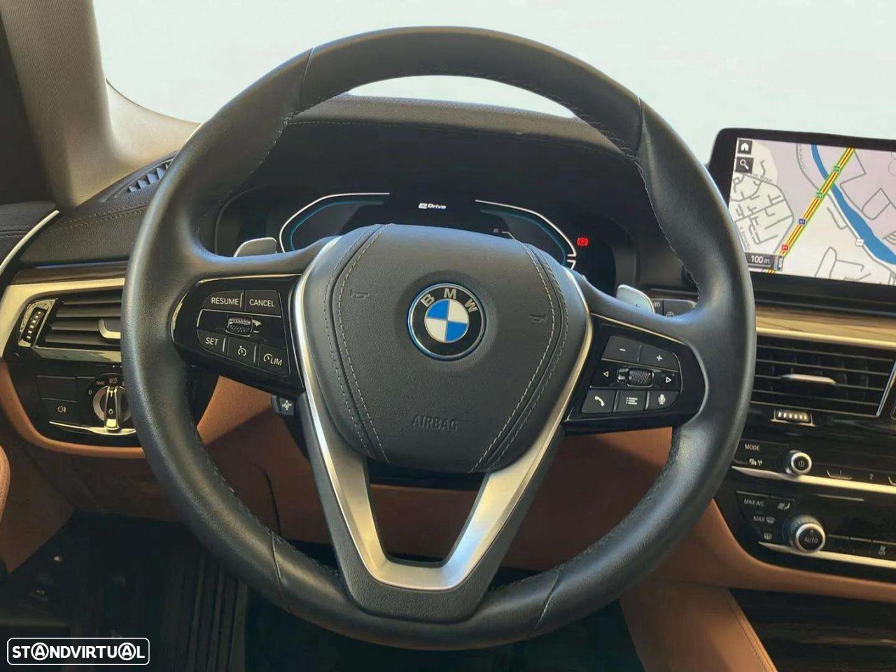 BMW 530 e Line Luxury - 12