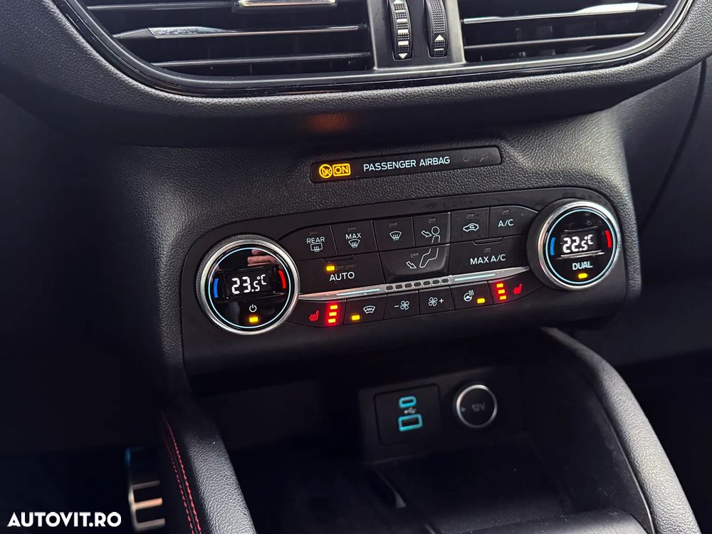 Ford Kuga 2.5 Duratec PHEV ST-LINE X - 13