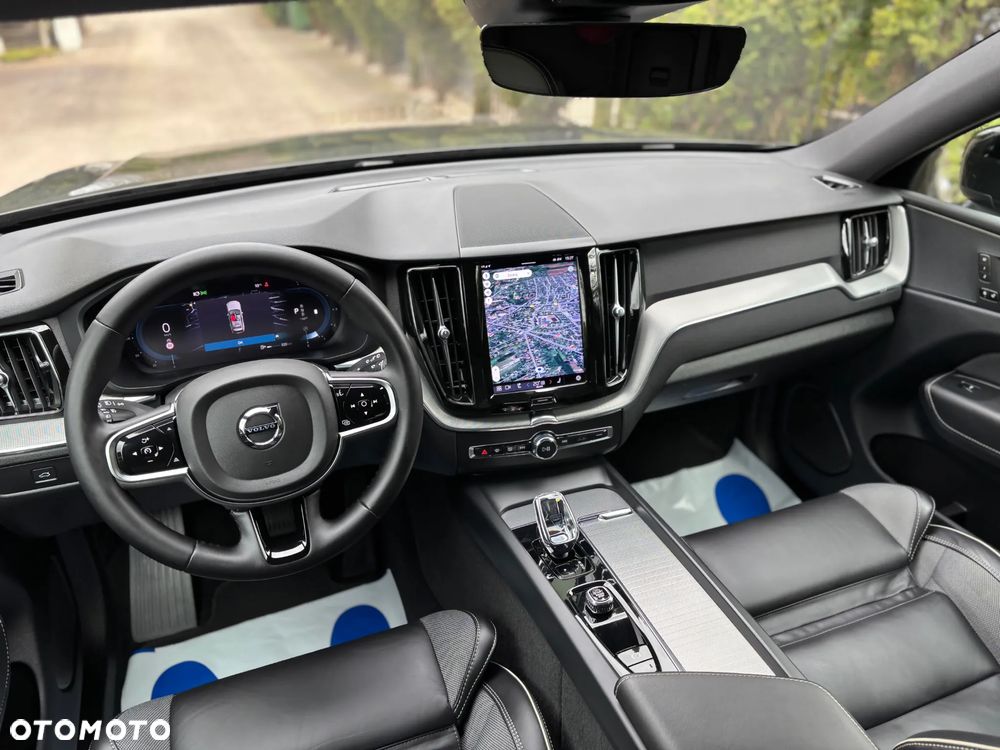 Volvo XC 60 B4 D AWD Geartronic RDesign - 26