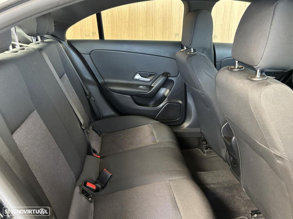 Mercedes-Benz CLA 180 d Shooting Brake Style Aut. - 14