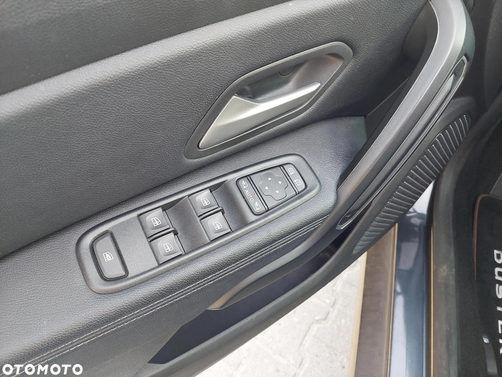 Dacia Duster 1.0 TCe Journey - 10
